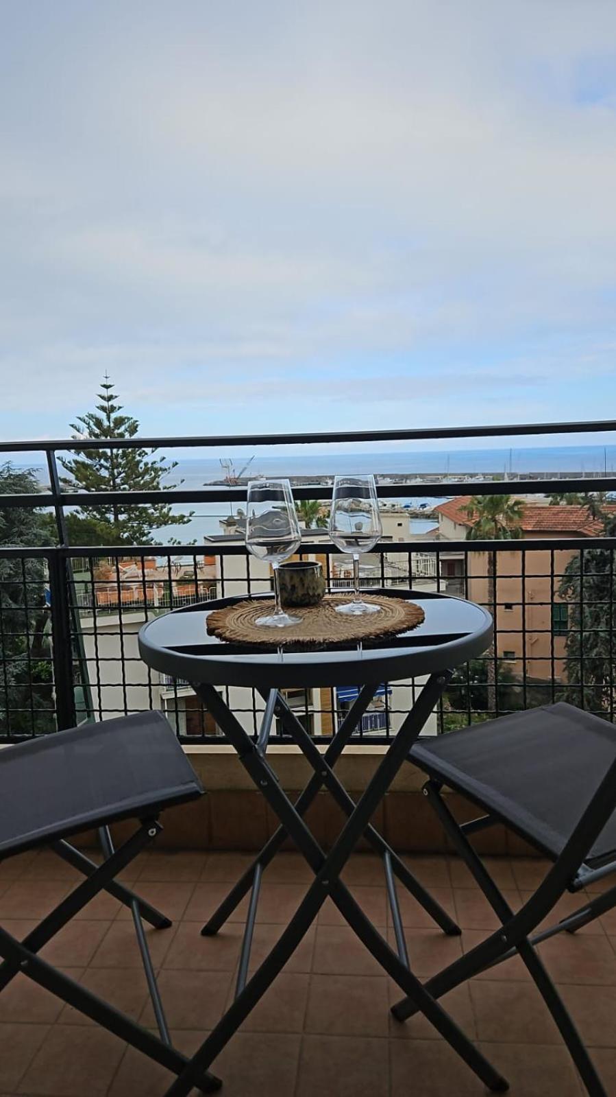 La Baia Nel Porto Apartment Sanremo Bagian luar foto